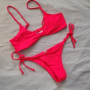 Zaful Twist Front String Bikini Set